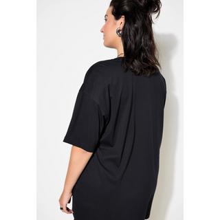 Studio Untold  T-shirt dal taglio oversize con scritta sullo scollo 