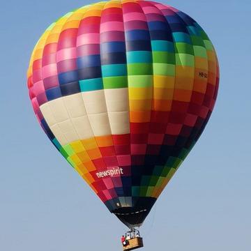 Vol en montgolfière depuis 24 lieux différents en Suisse (pour 1 personne)