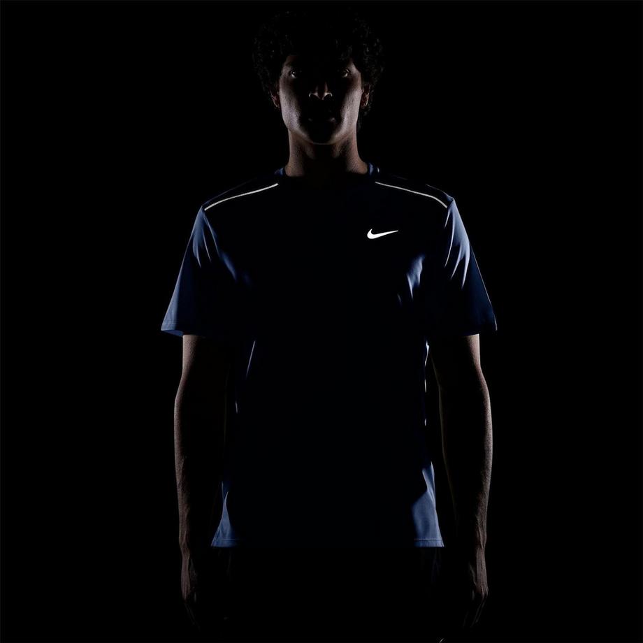 NIKE  T-ShirtMotiftyle Swoosh Miler 