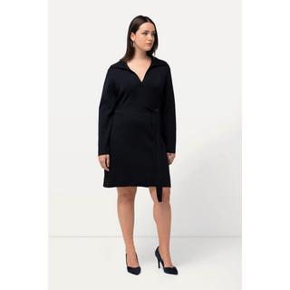 Ulla Popken  Abito di maglia con cintura, collo da camicia, scollo a V e maniche lunghe 