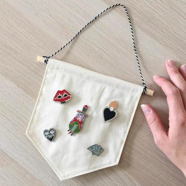 eStore Leinwand für Schmuck oder Abzeichen  