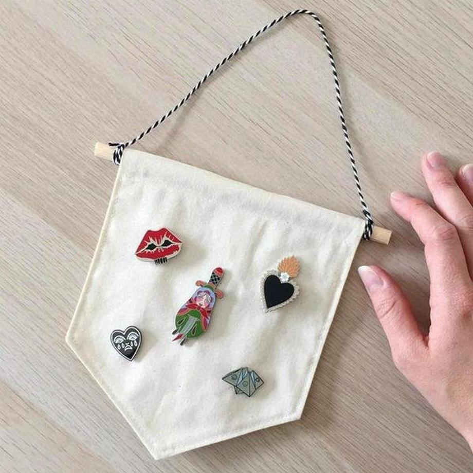 eStore Leinwand für Schmuck oder Abzeichen  