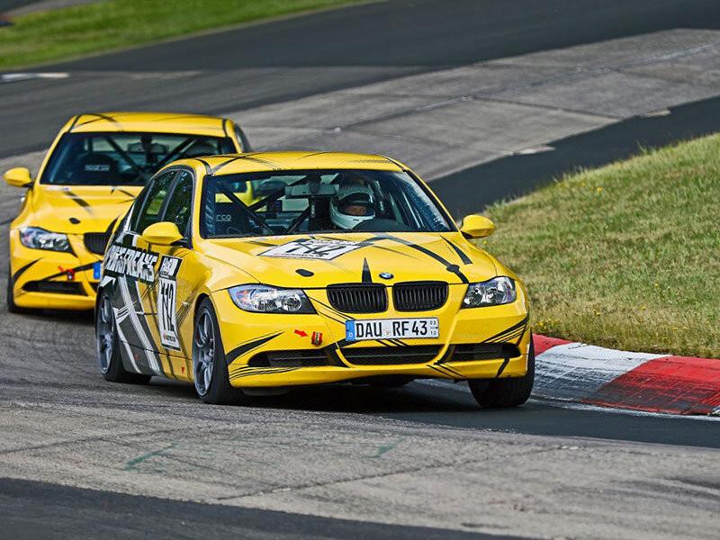 Smartbox  3 giri in BMW E90 325i V4 sul Nürburgring North Loop - Cofanetto regalo 