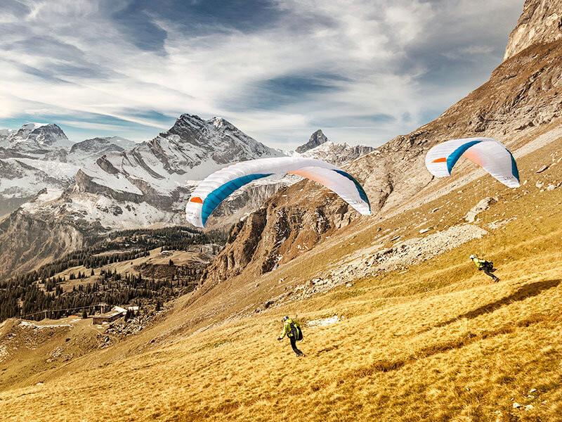 Smartbox  Suggestivo volo in parapendio di 20 minuti sulle Alpi svizzere per 1 persona - Cofanetto regalo 