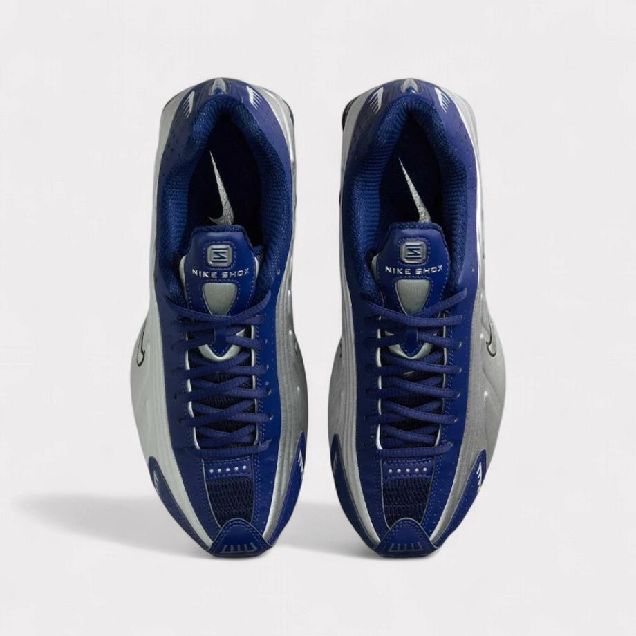 NIKE Shox R4 Sneakers  