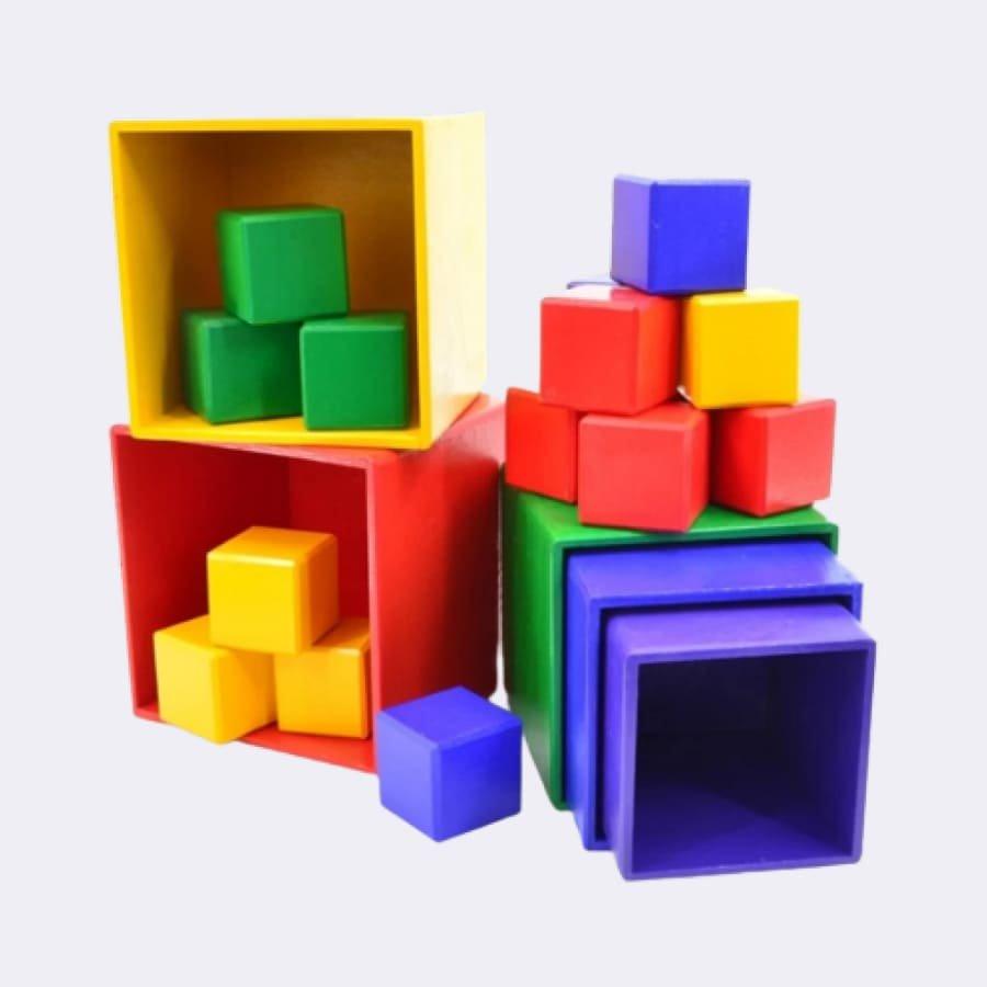 Montessori  Pédagogie Montessori, Jouets Montessori, Jouets en bois pour enfants - Cubes en bois colorés 