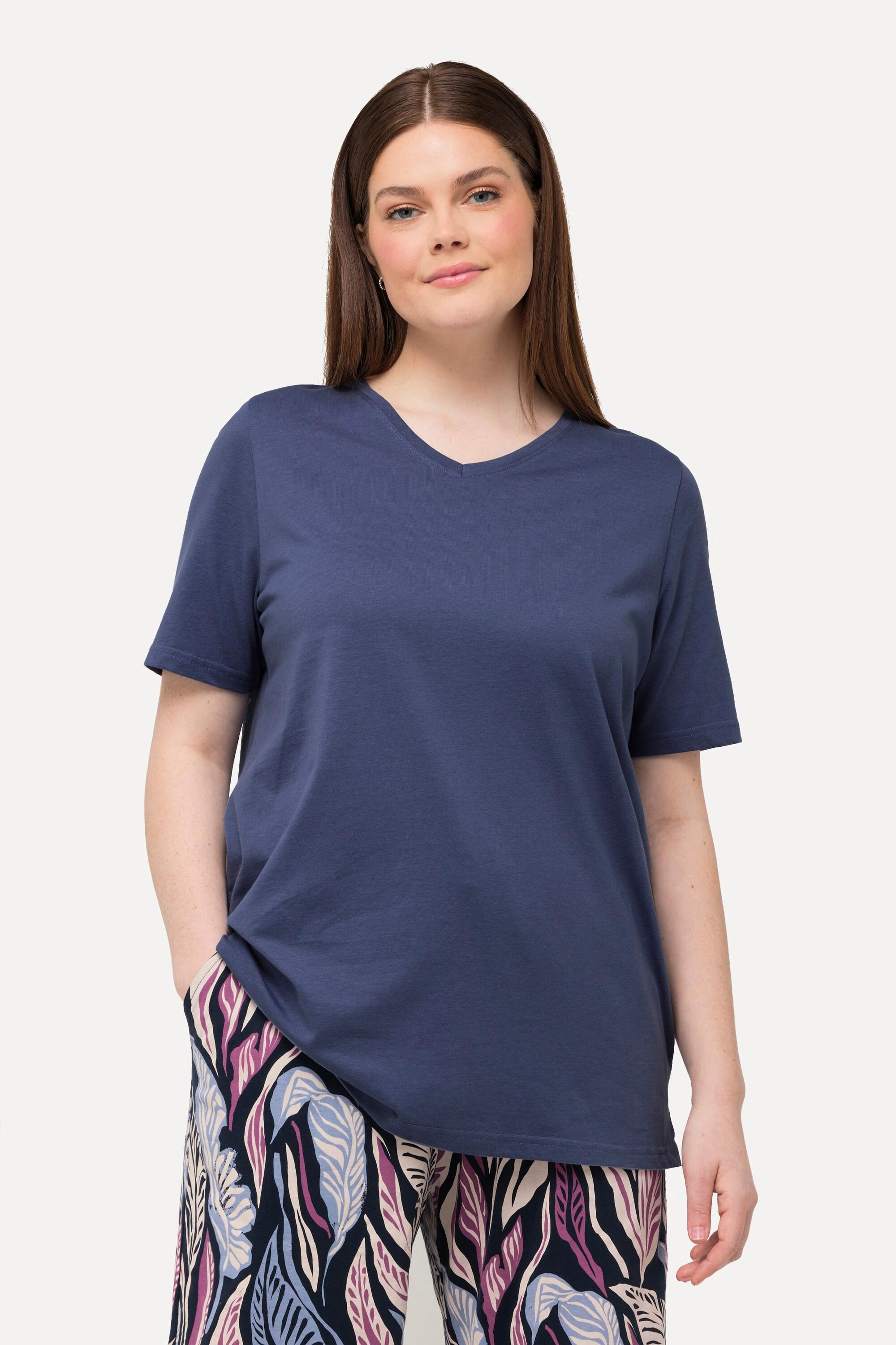 Ulla Popken  T-shirt classica di cotone biologico con scollatura a V e mezze maniche 