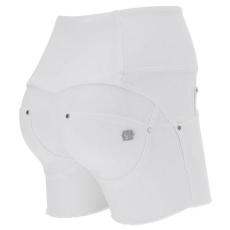 FREDDY  Push up-Shorts WR.UP® aus ökologischem Webstoff mit hohem Taillenbund und Knöpfen 