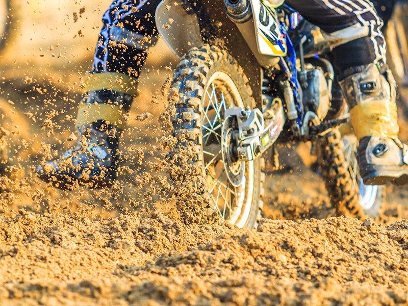 Smartbox  Adrenalina in sella: 1 corso di motocross di 1 ora per 1 persona, nel Canton Turgovia - Cofanetto regalo 