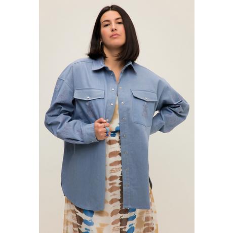 Studio Untold  Chemise en jean oversize, à broderies. Col chemise et manches longues 