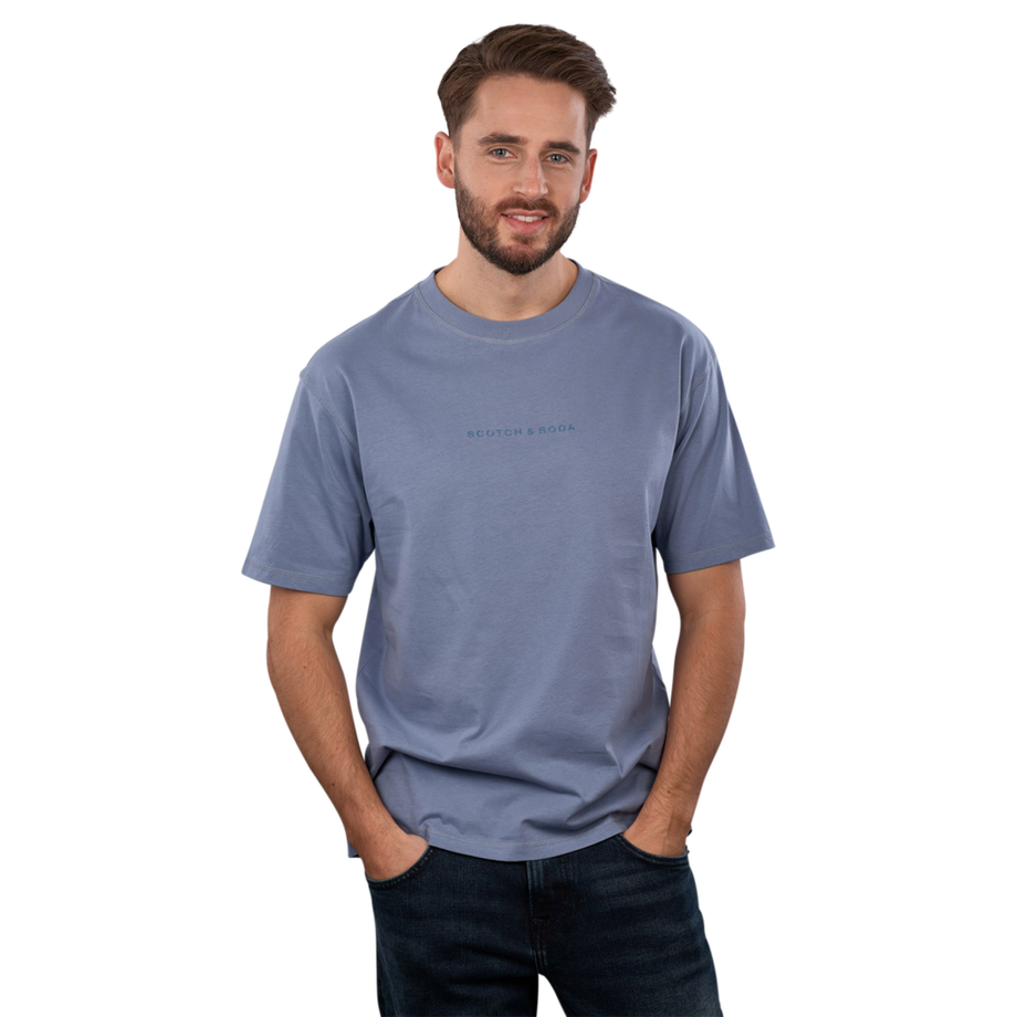 T-Shirt Core Chest Artwork