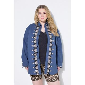 Chemise oversize, broderie sur la patte de boutonnage