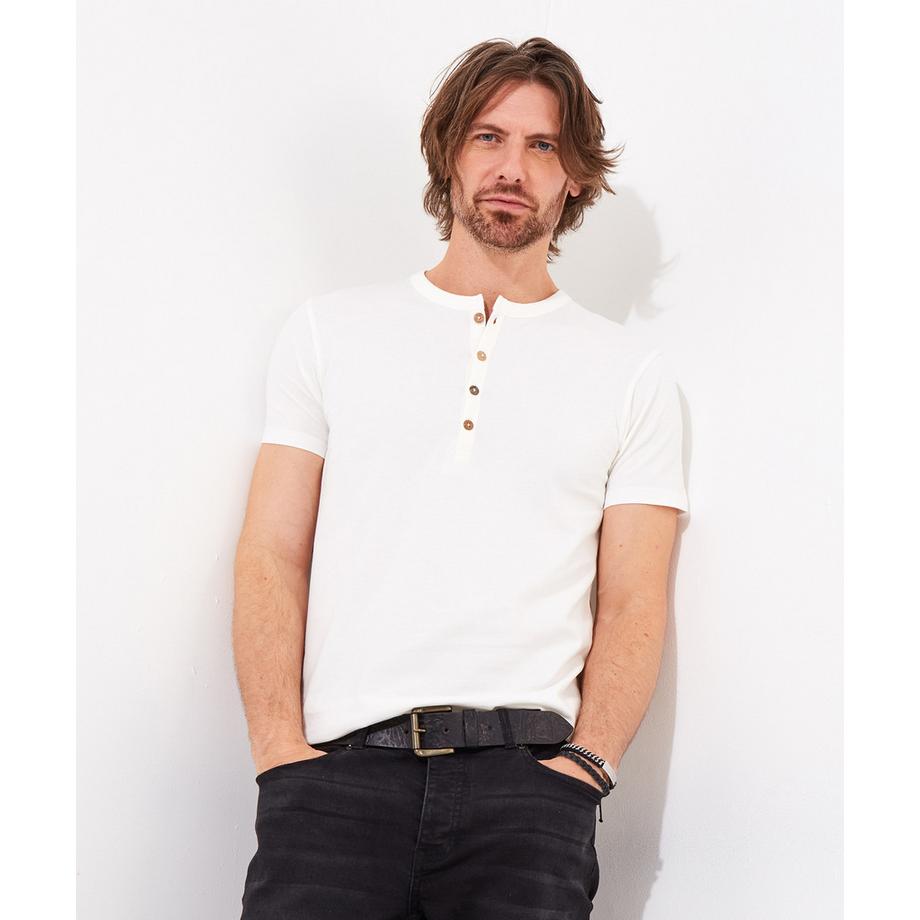 Joe Browns Henley mit Holzknopfleiste  