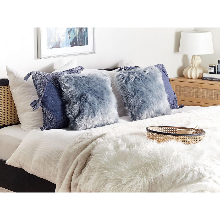 Beliani Dekokissen 2er Set aus Webpelz Modern LUBHA  