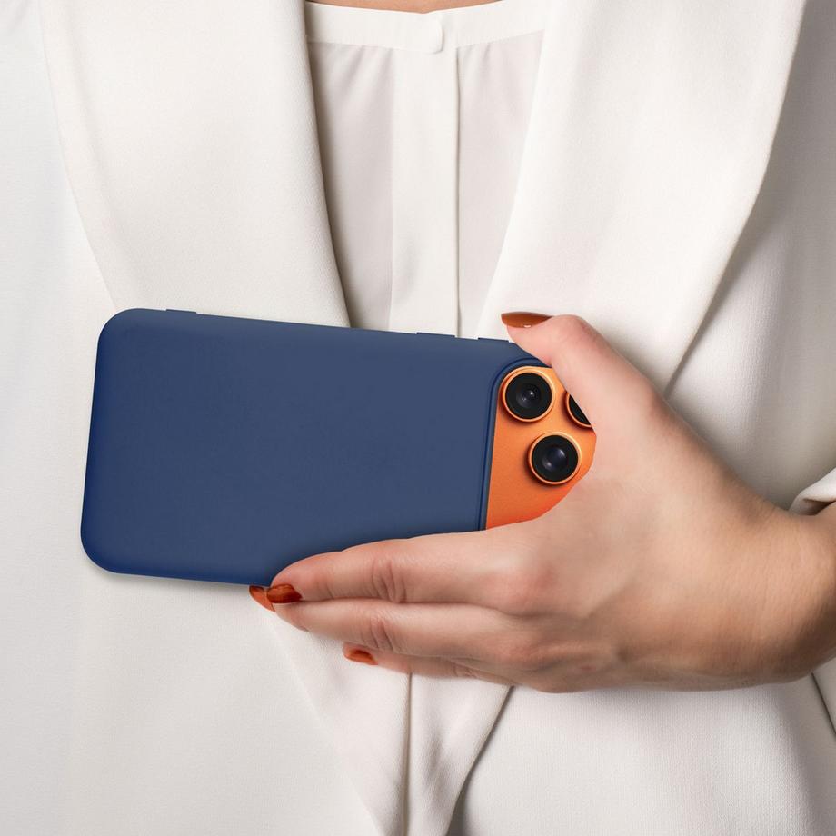 Cadorabo  iPhone 17 PRO MAX Hülle im Liquid Case Design 