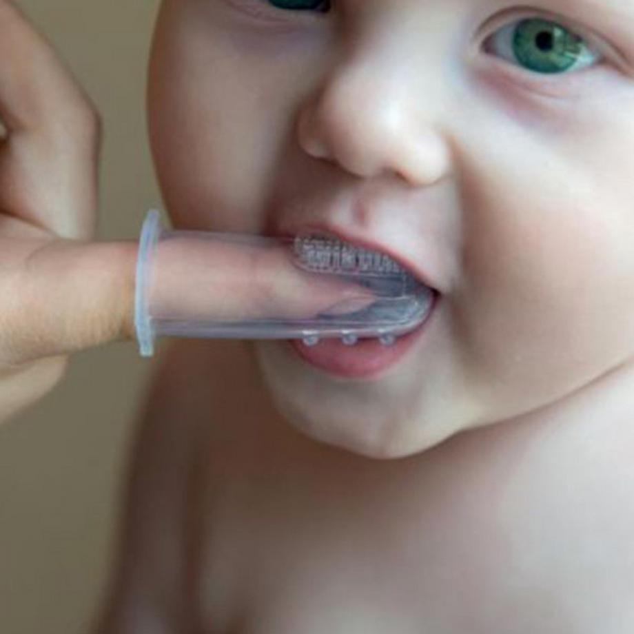 Tom & Zoé  Brosse à dent Doigt Bébé en silicone 