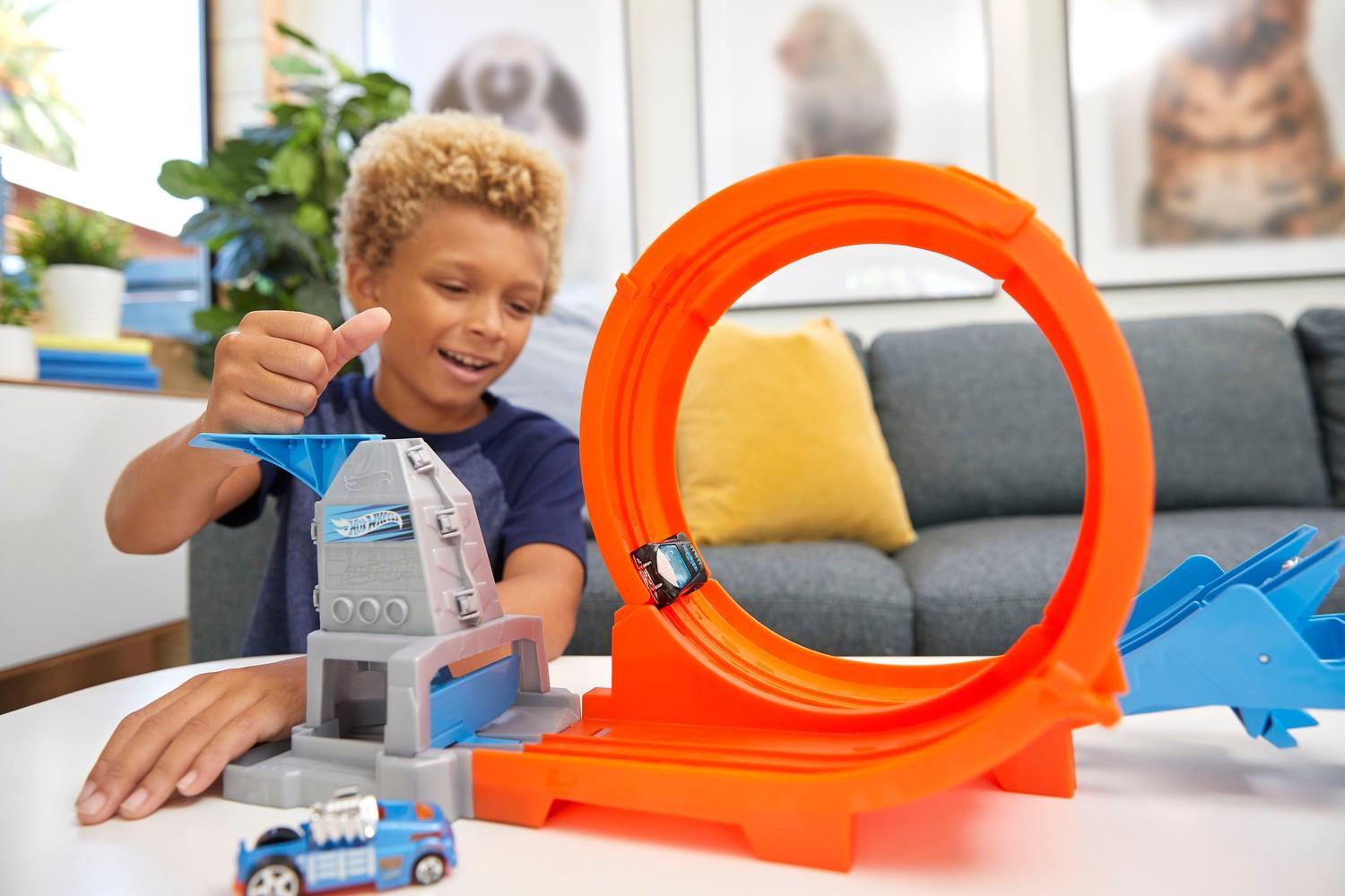 Hot Wheels  Action Champion Trackset Looping-Bahn (1:64) 