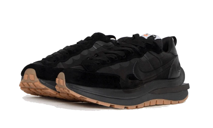 NIKE  Vaporwaffle Sacai Black Gum 