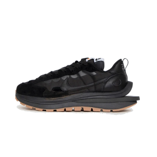 NIKE  Vaporwaffle Sacai Black Gum 