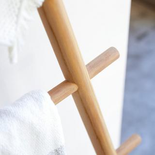 Tikamoon Handtuchhalter aus massivem Teakholz Carla  