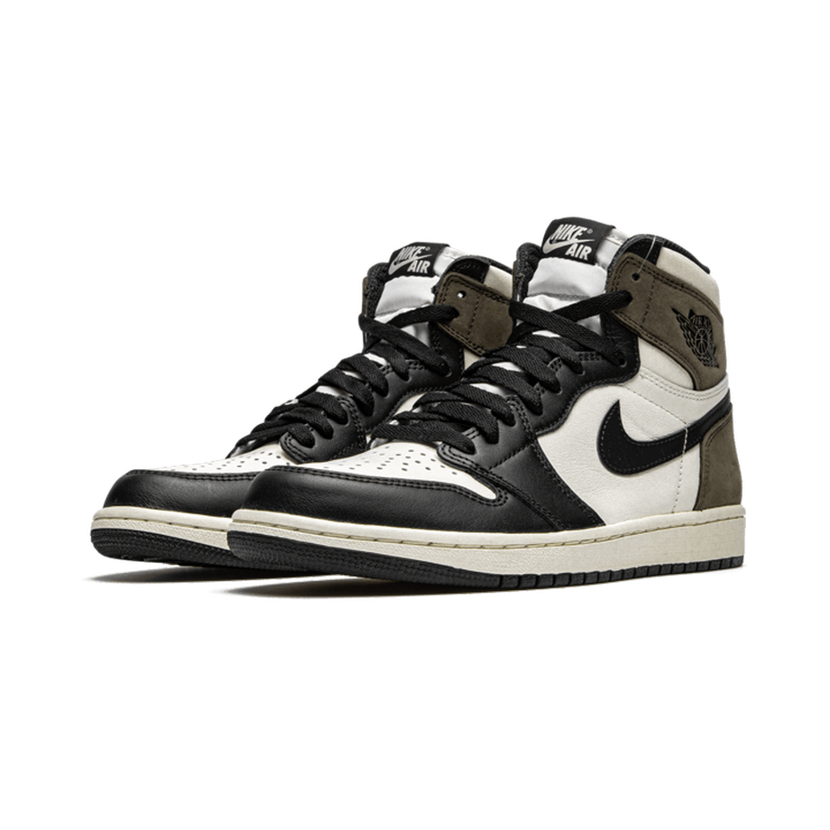 NIKE  Air Jordan 1 High Dark Mocha 