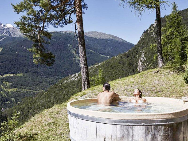 Smartbox  Journée aux QC Terme Bagni Vecchi di Bormio pour 2 avec kit spa offert - Coffret Cadeau 