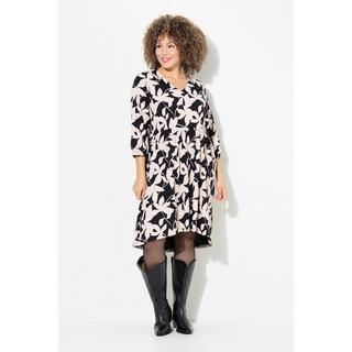 Ulla Popken  Robe en jersey à imprimé feuilles, ligne A, avec col en V et manches 3/4 