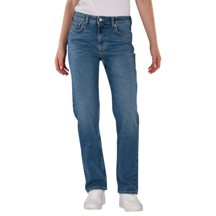Arrow Straight Fit