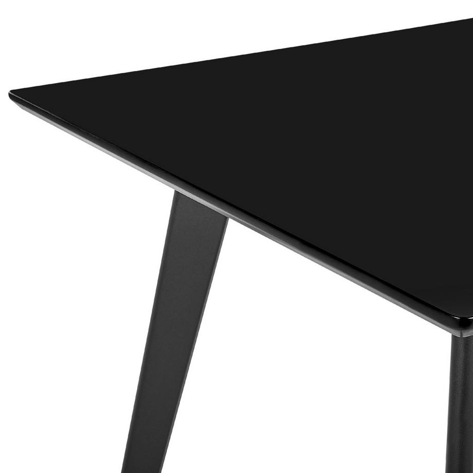 Beliani Table de repas en MDF  DORCAS  