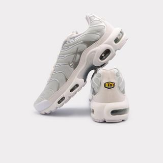 NIKE  Air Max Plus - White Metallic Silver 