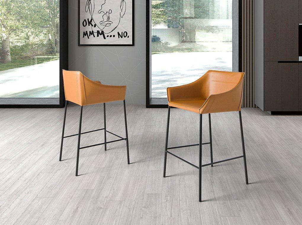 ANGEL CERDA Hocker ausem Kunstleder  