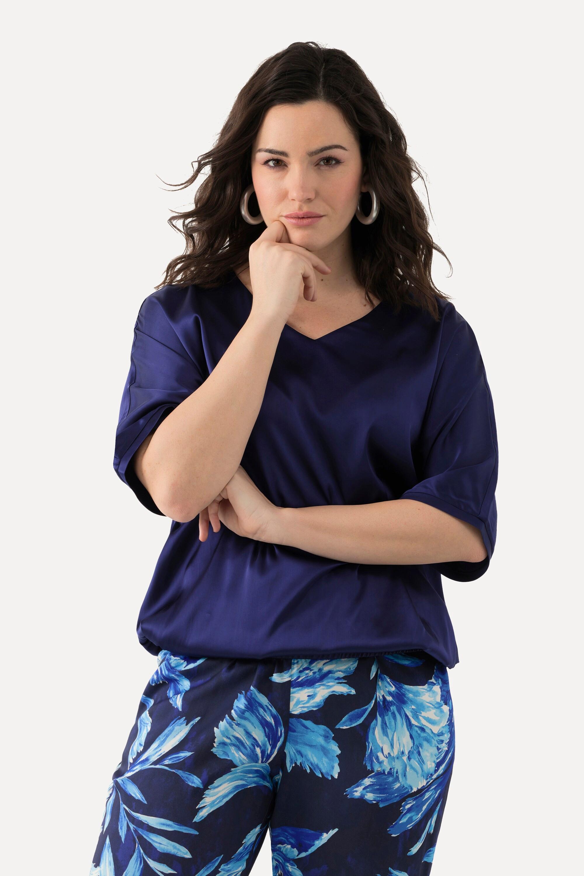 Ulla Popken Blusa in raso oversize Scollo a V Mezza Manica con Orlo Elastico  