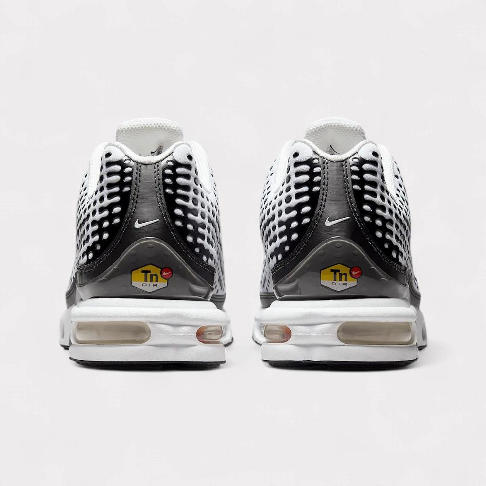 NIKE  Air Max Plus VII - White Black 