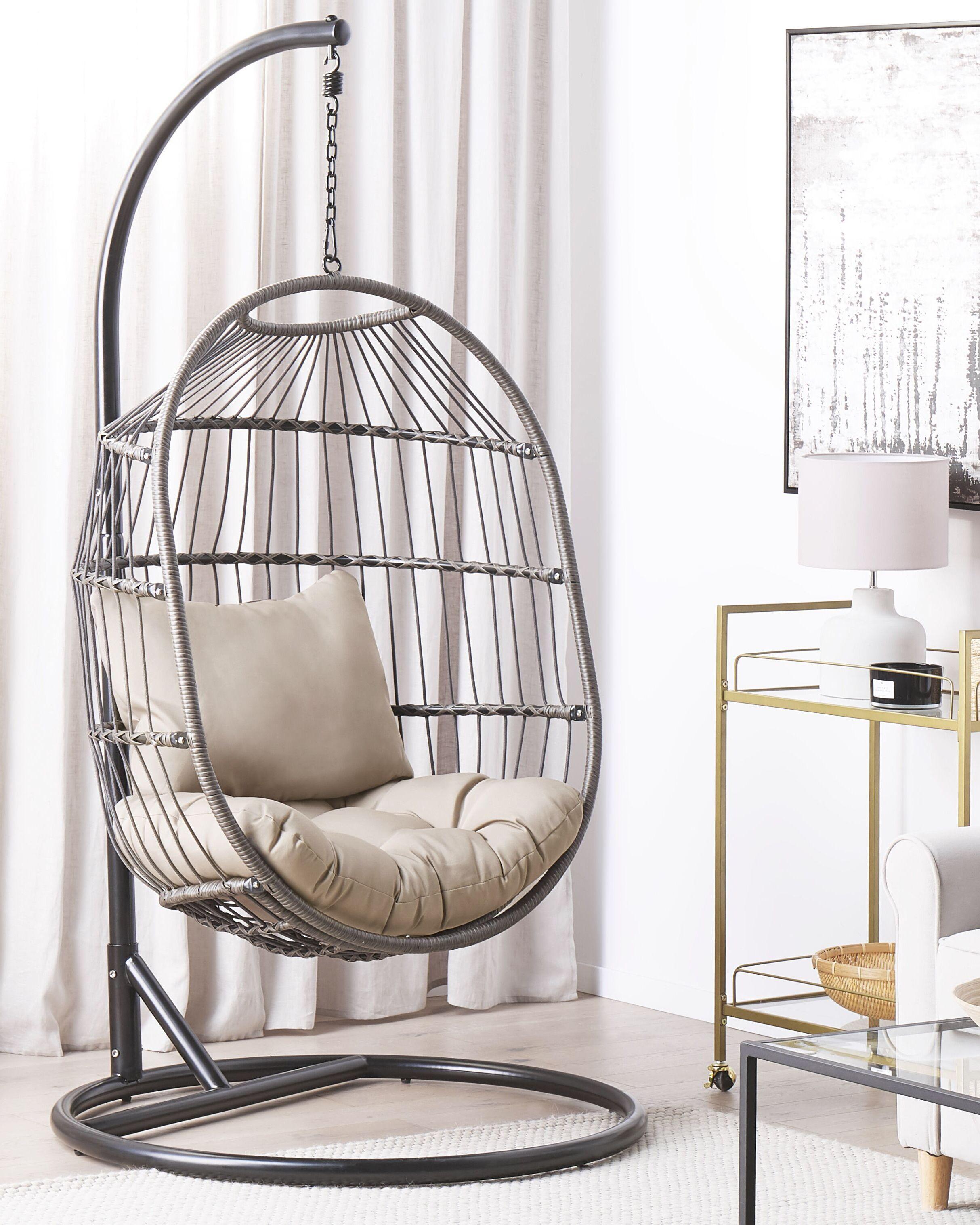 Beliani Hängesessel mit Gestell aus PE Rattan Boho ALBA  