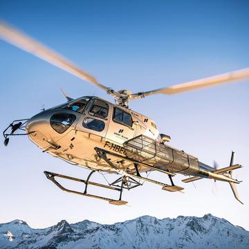 Aussergewöhnlicher Hubschrauberflug über den Mont Blanc für 2 - Geschenkbox