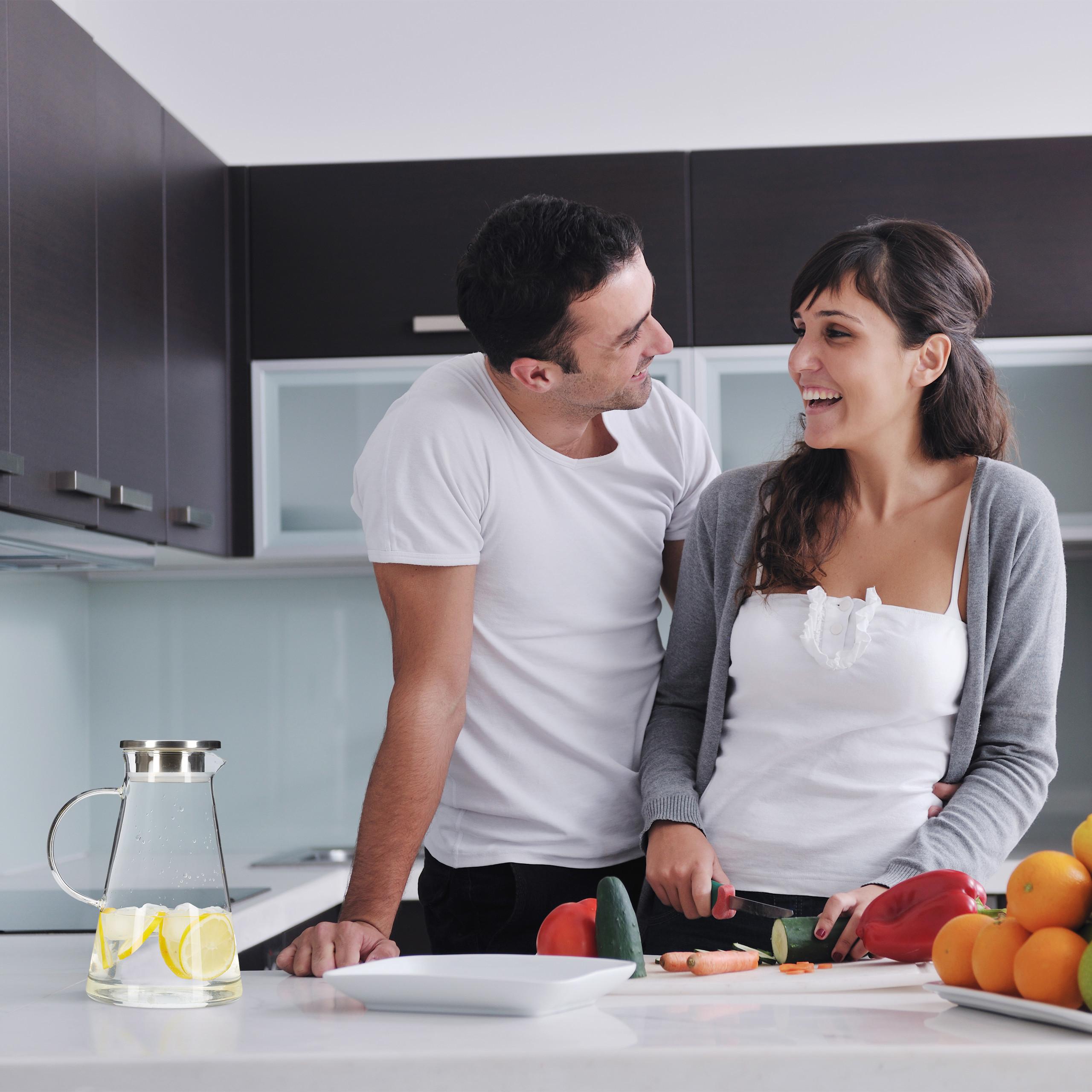 B2X Glaskaraffe mit Deckel 1,8 Liter  