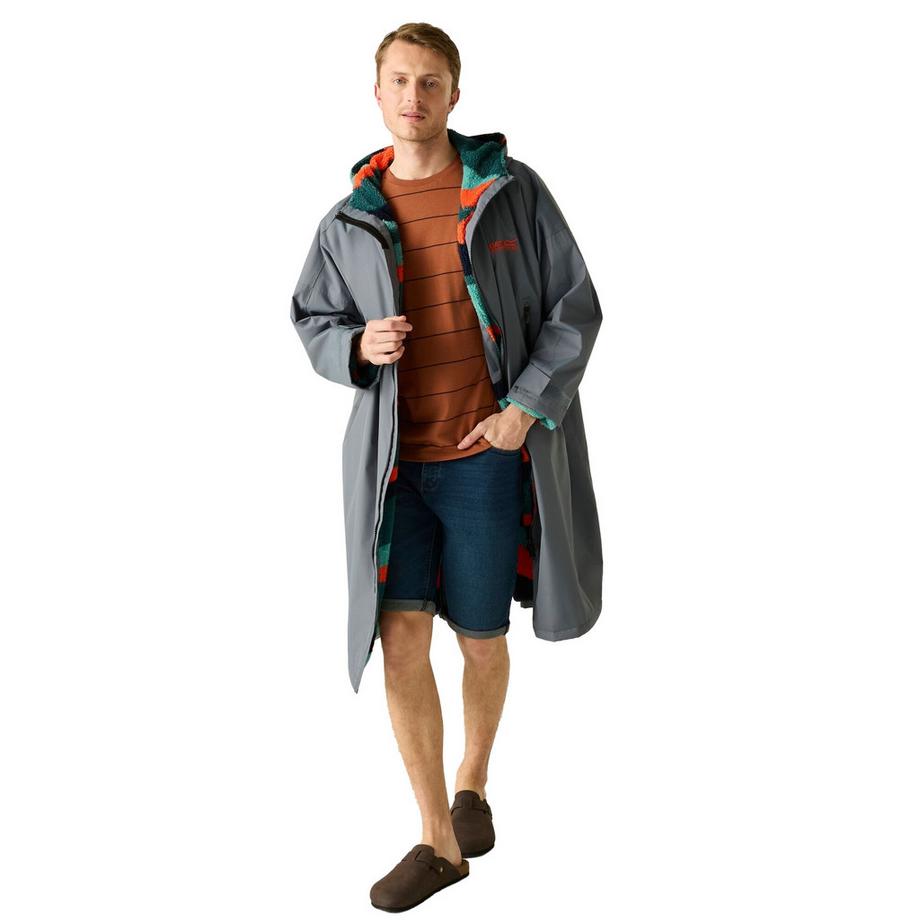 Regatta Übergroße Regenjacke mit Kapuze und Bergmotiv  