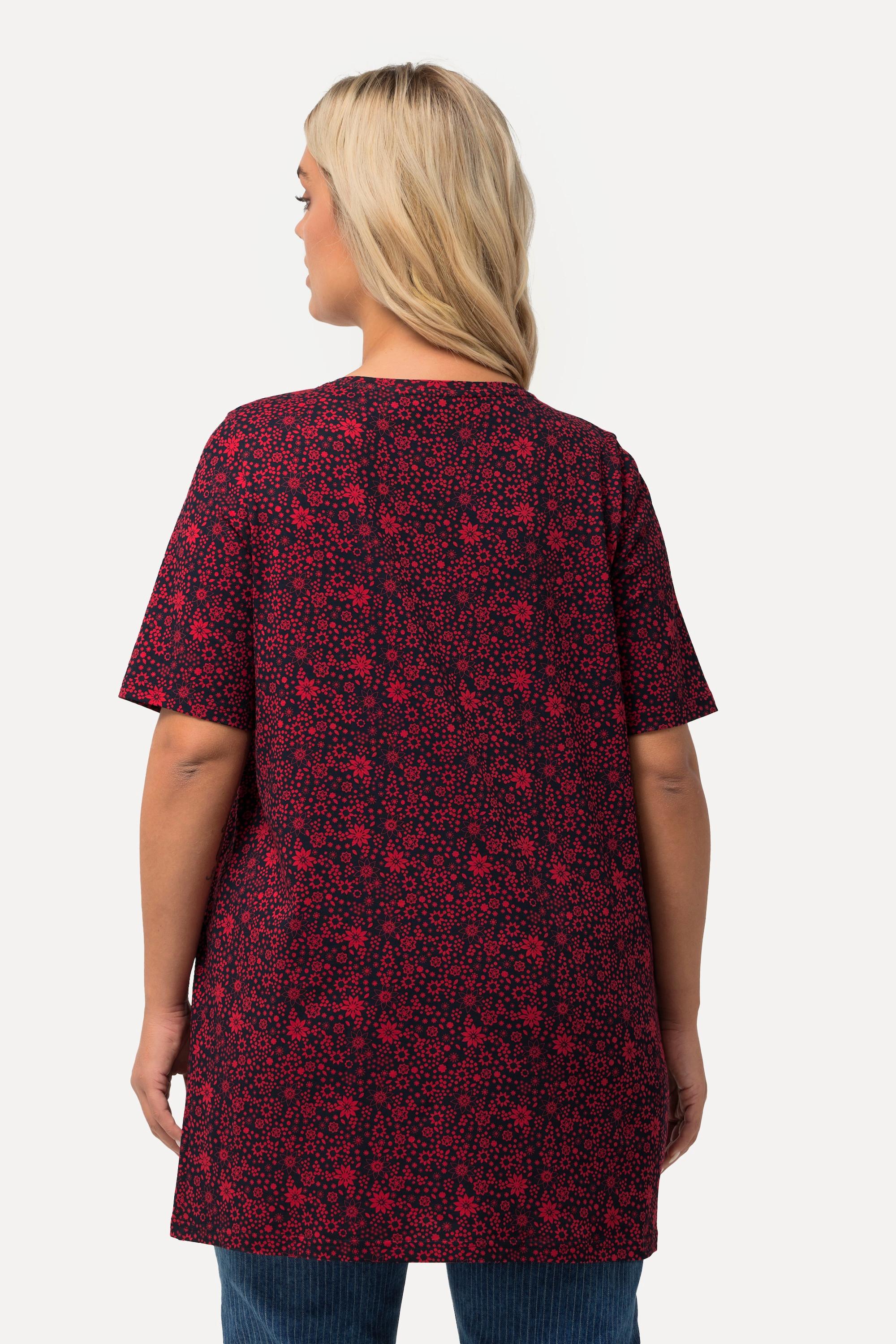 Ulla Popken  T-shirt dal taglio svasato con fiori, scollatura a V e mezze maniche 