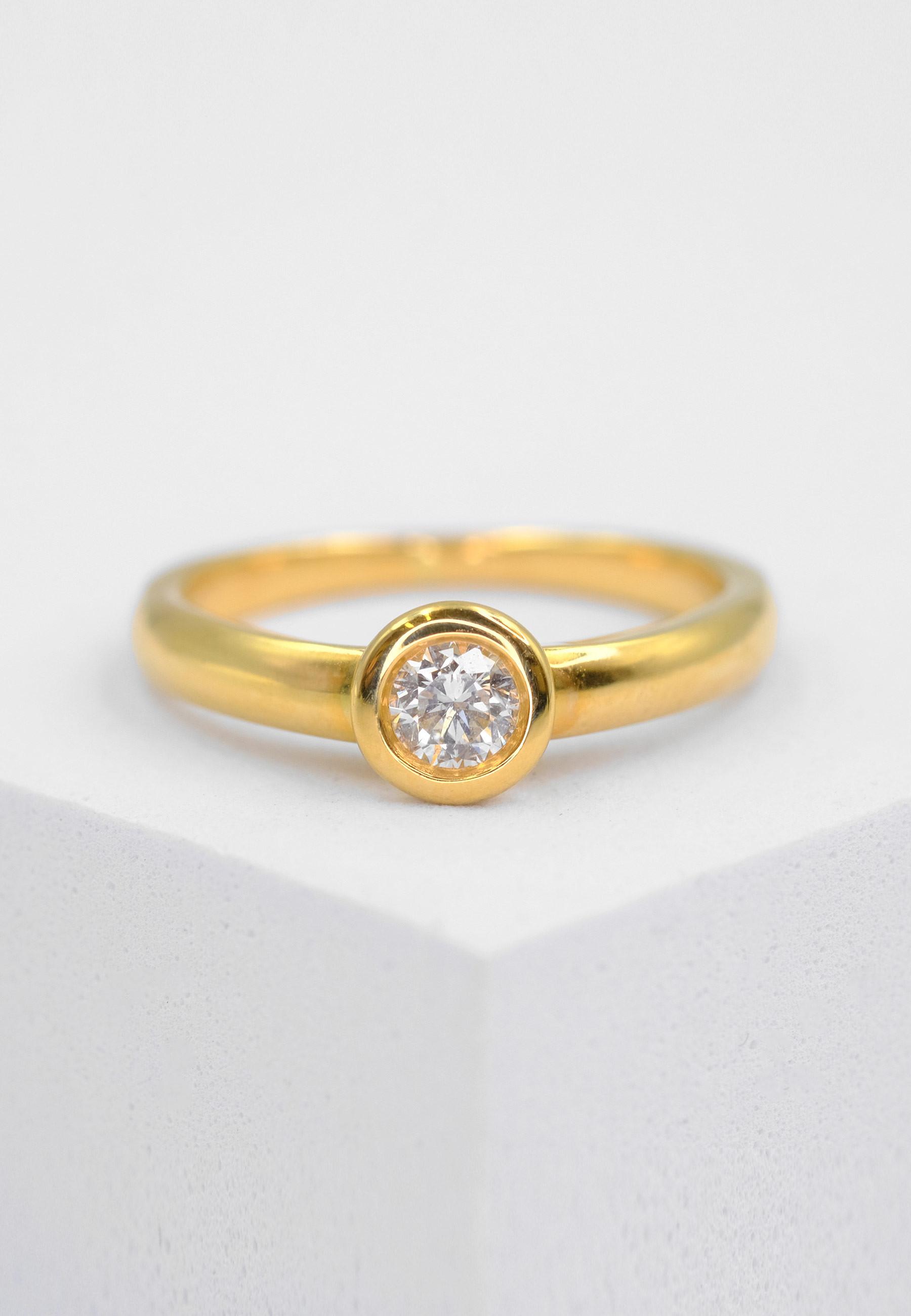 MUAU Schmuck  Solitaire Ring Diamant 0.25ct. Gelbgold 750 