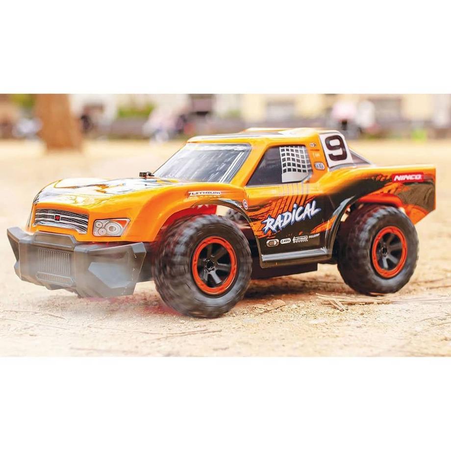 Ninco  Ferngesteuertes kinderauto 