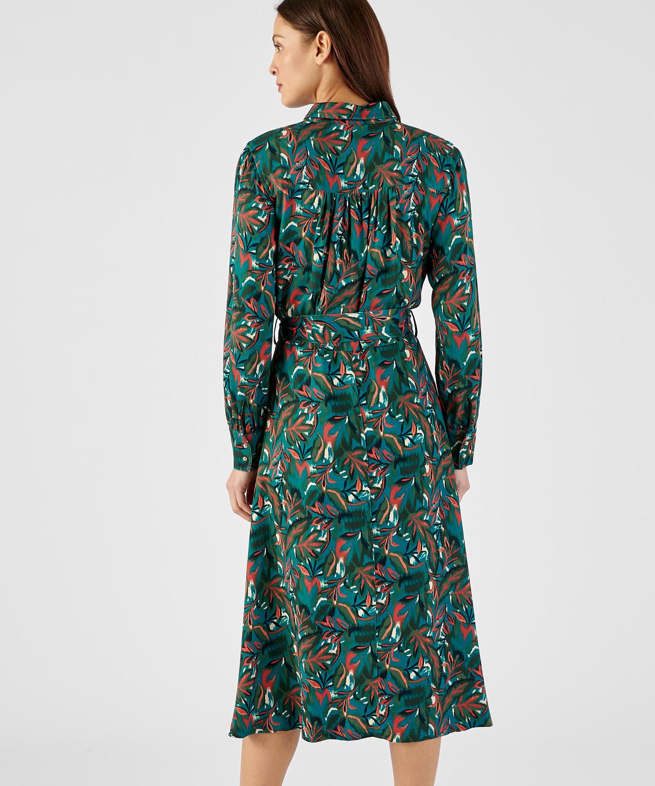 Damart  Hemdblusenkleid aus reiner und leicht Viskose mit Blumendessin. 