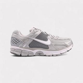 NIKE  Zoom Vomero 5 - Wolf Grey 