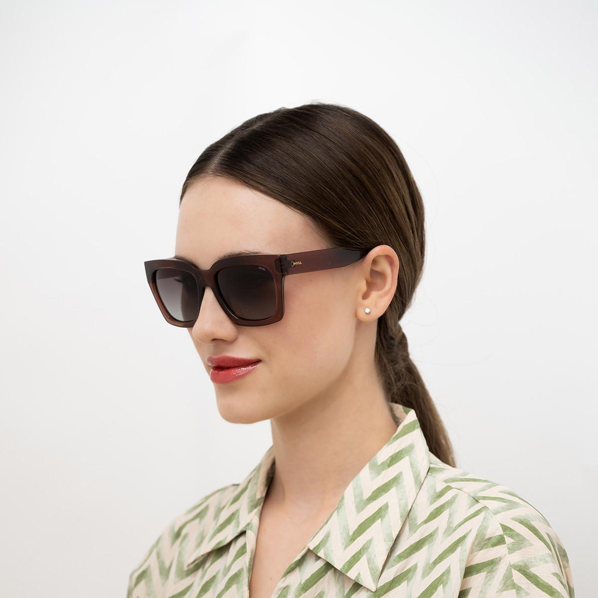 INVU Occhiali da sole polarizzati con custodia  