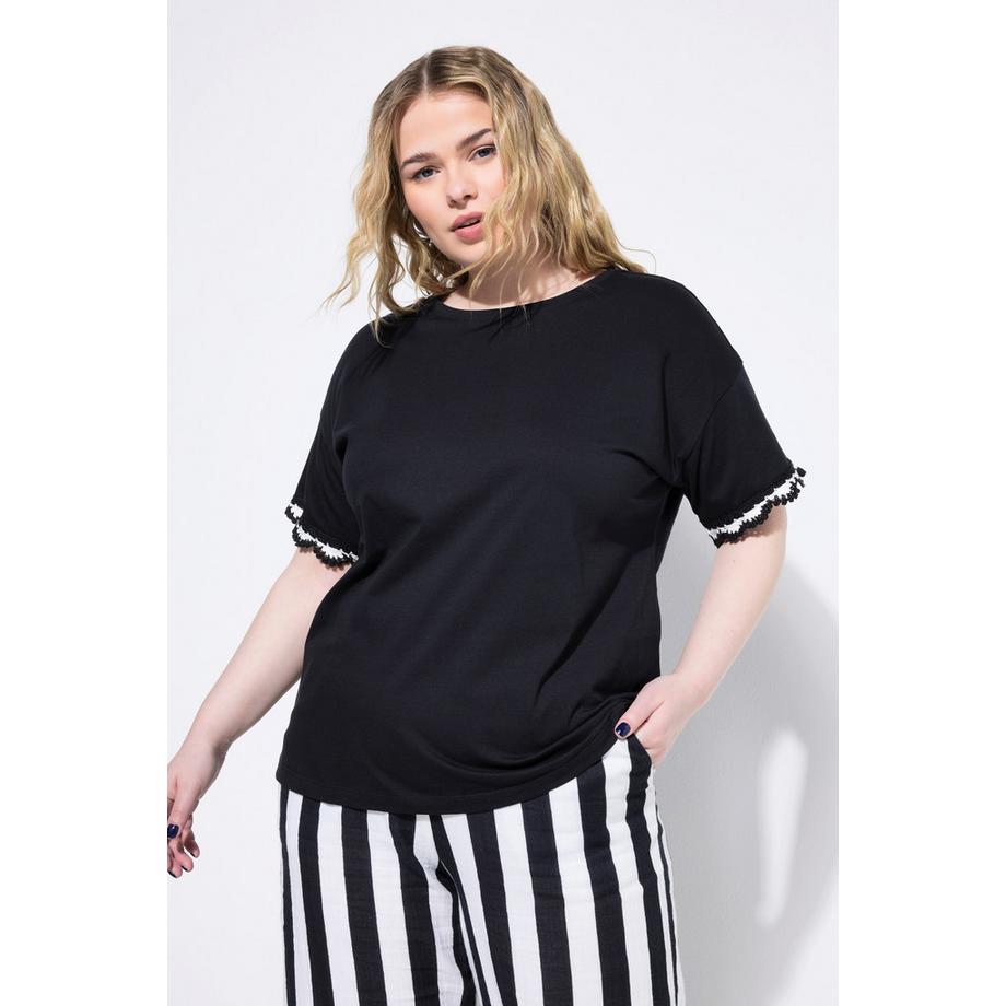 Studio Untold T-shirt oversize mezze maniche orlo uncinetto  