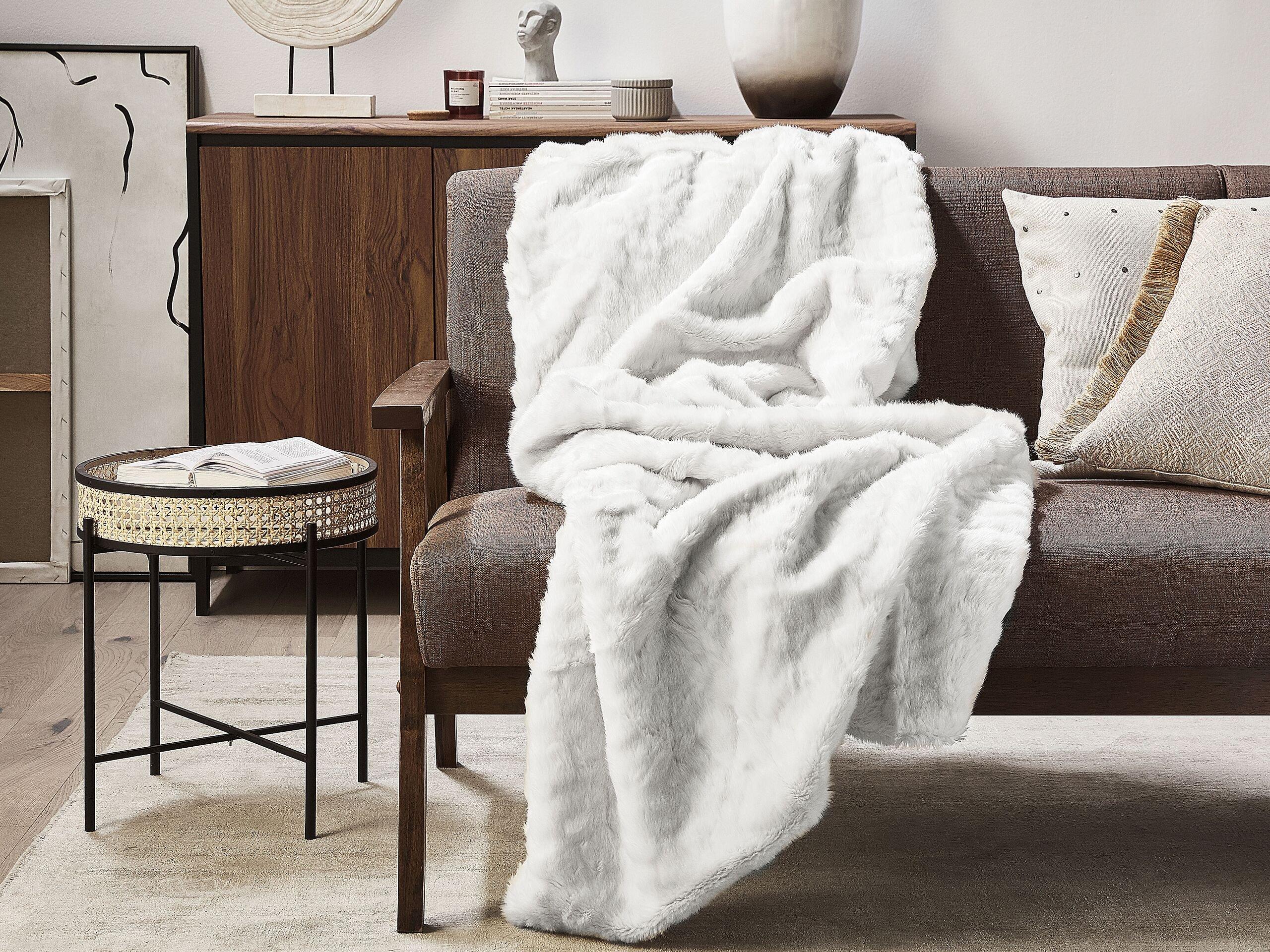 Beliani TOURZA Coperta Morbida Moderna in Acrilico  