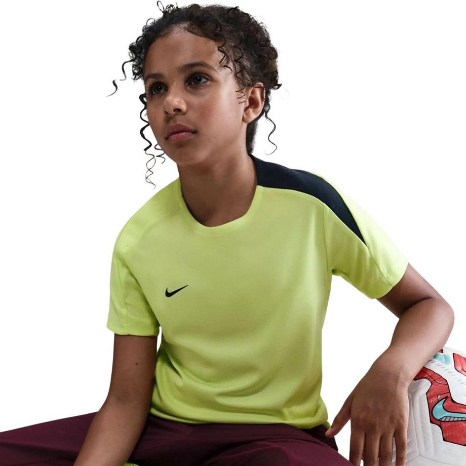 NIKE  T-ShirtFoot Strike 