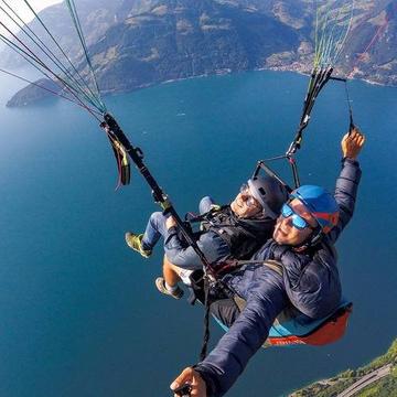 Gleitschirmfliegen in Urmiberg / Brunnen (für 1 Person)