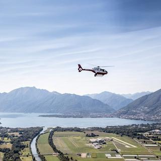 Geschenkidee  Helikopter Rundflug über Vallemaggia & Valle Verzasca - 15 Minuten (für 1 Person) 