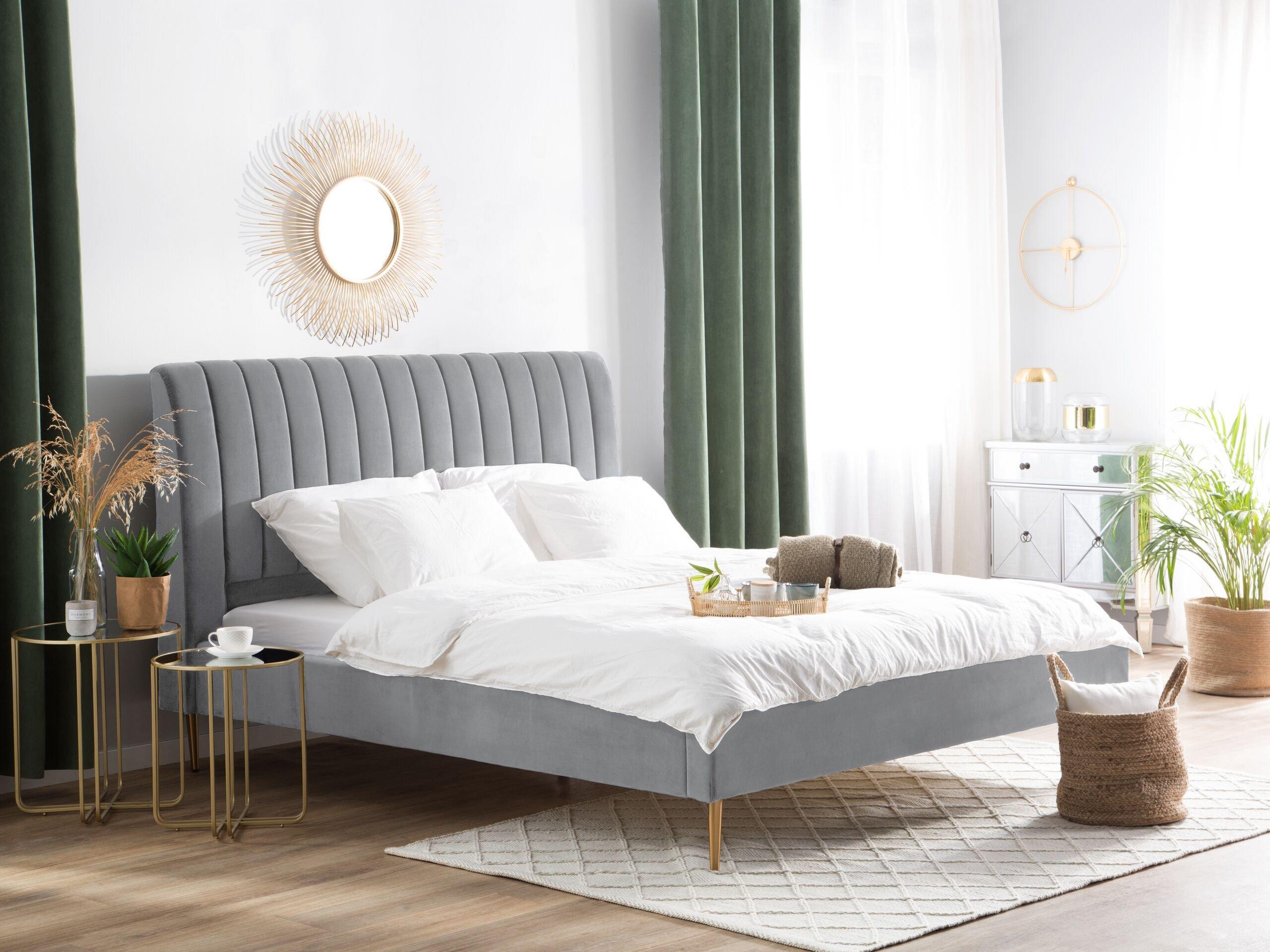 Beliani Bett mit Lattenrost aus Samtstoff Modern MARVILLE  