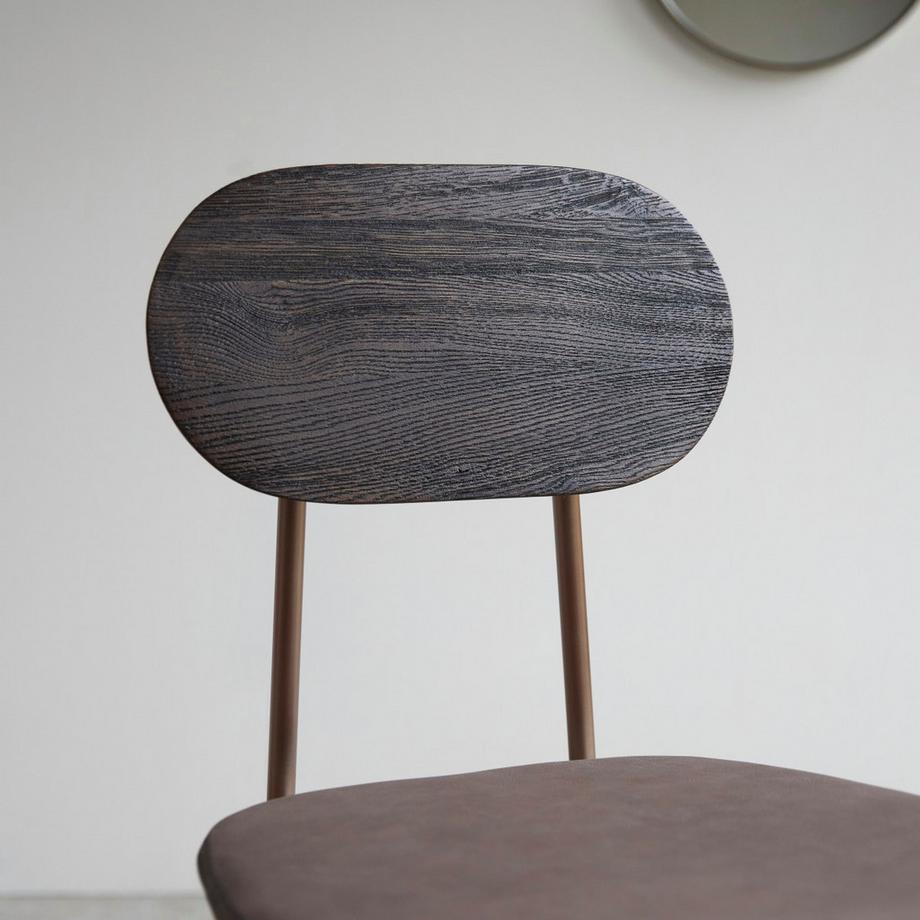 Tikamoon Stuhl Mohawk choco aus massivem Eichenholz Yutapi  